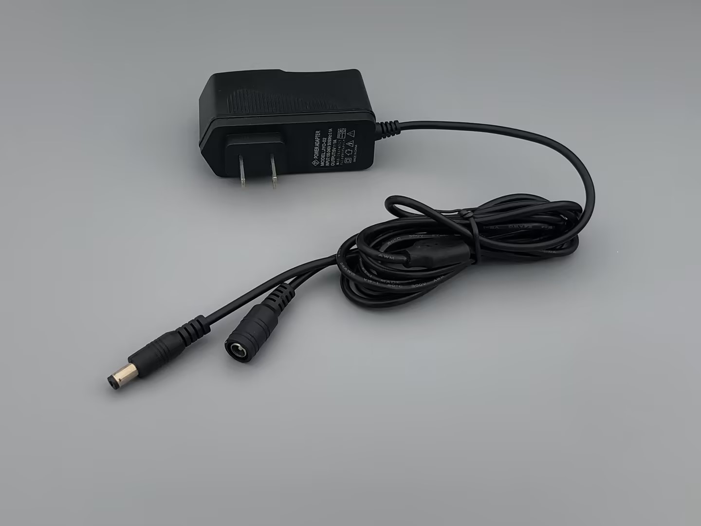 日規(guī)正標(biāo)一體適配器5V1A